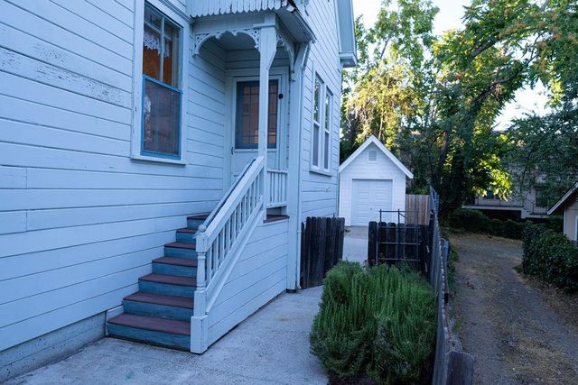 418 Neal St, Grass Valley, CA 95945