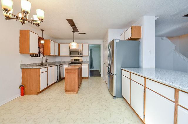 13837 Purplemartin Street, Houston, TX 77083