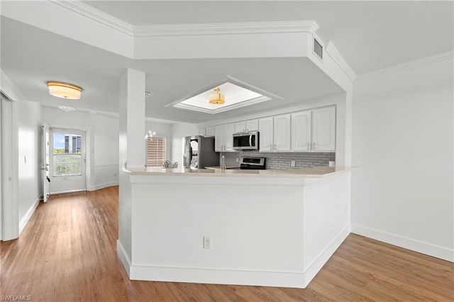 13105 Vanderbilt DR 502, Naples, FL 34110