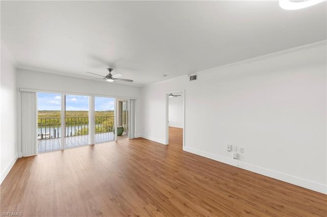 13105 Vanderbilt DR 502, Naples, FL 34110