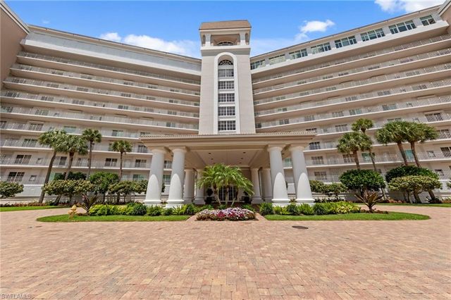 13105 Vanderbilt DR 502, Naples, FL 34110