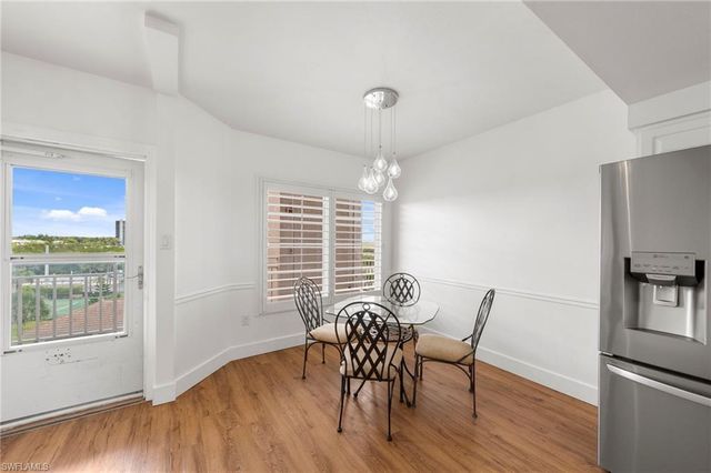 13105 Vanderbilt DR 502, Naples, FL 34110