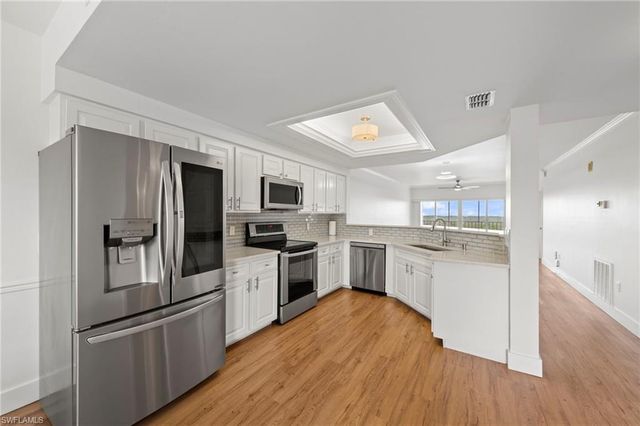 13105 Vanderbilt DR 502, Naples, FL 34110
