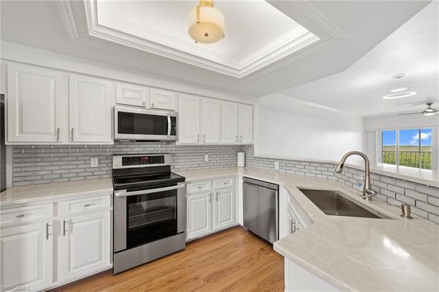 13105 Vanderbilt DR 502, Naples, FL 34110