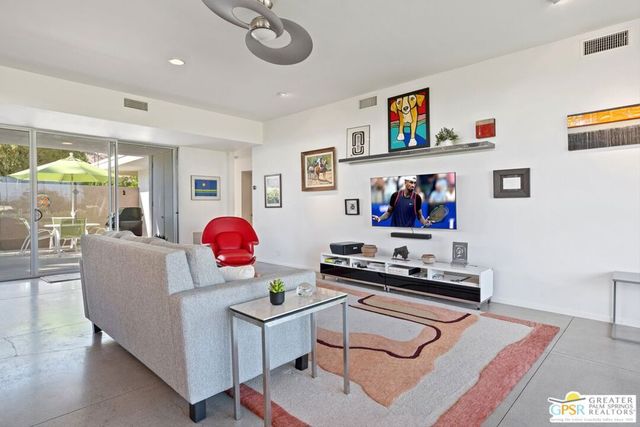 88 Desert Lakes Drive, Palm Springs, CA 92264