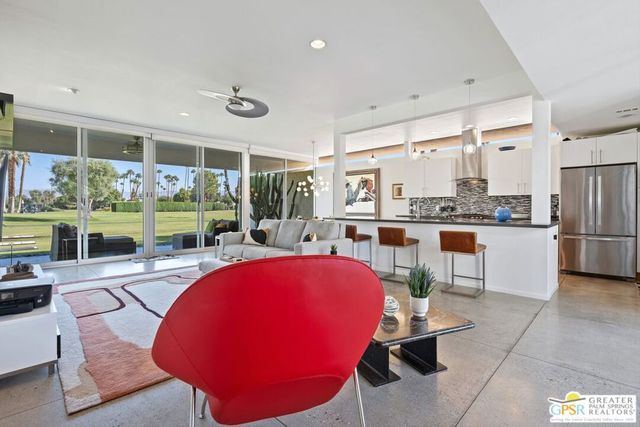 88 Desert Lakes Drive, Palm Springs, CA 92264