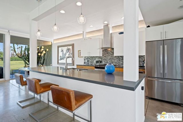 88 Desert Lakes Drive, Palm Springs, CA 92264