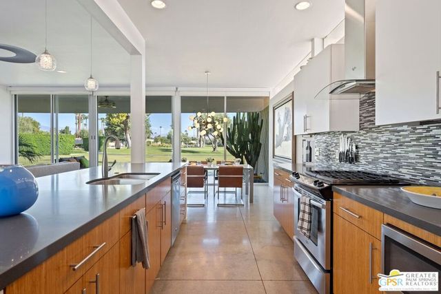 88 Desert Lakes Drive, Palm Springs, CA 92264