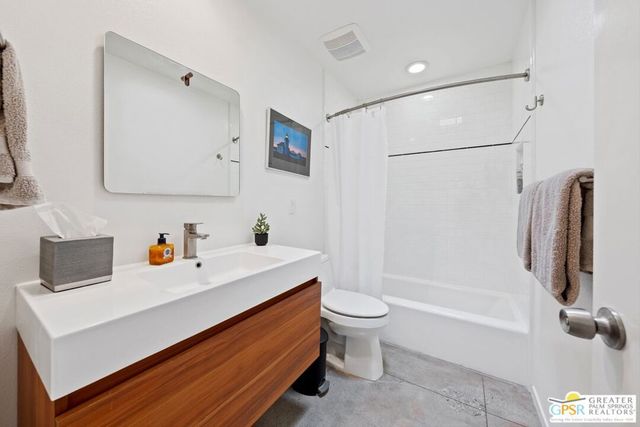 88 Desert Lakes Drive, Palm Springs, CA 92264