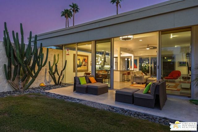 88 Desert Lakes Drive, Palm Springs, CA 92264