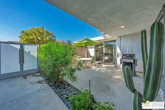 88 Desert Lakes Drive, Palm Springs, CA 92264