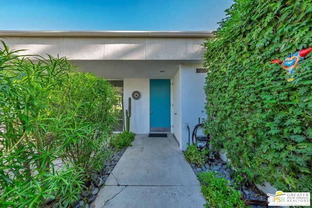 88 Desert Lakes Drive, Palm Springs, CA 92264