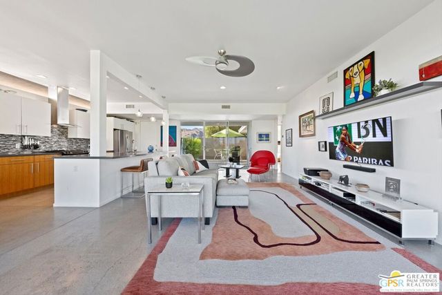 88 Desert Lakes Drive, Palm Springs, CA 92264