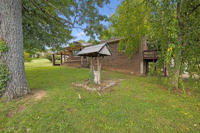 148 Maple St, Gordonsville, TN 38563