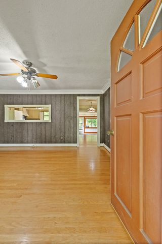 148 Maple St, Gordonsville, TN 38563
