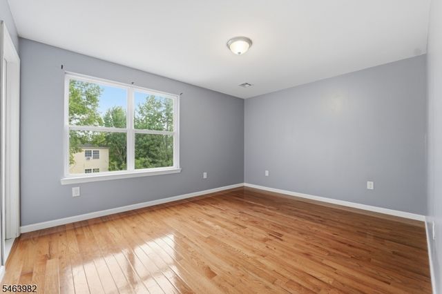 572 S 11Th St, Newark City, NJ 07103