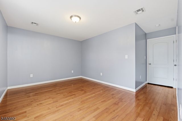 572 S 11Th St, Newark City, NJ 07103