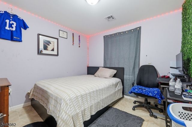 572 S 11Th St, Newark City, NJ 07103