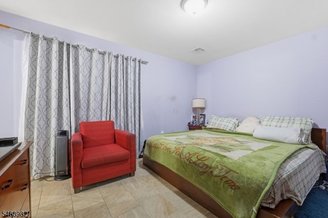 572 S 11Th St, Newark City, NJ 07103