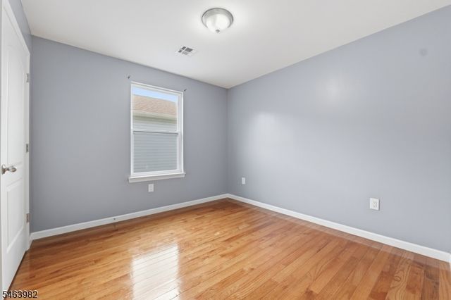572 S 11Th St, Newark City, NJ 07103