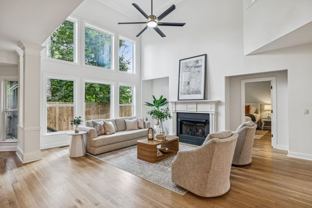 1113B Biltmore Dr, Nashville, TN 37204