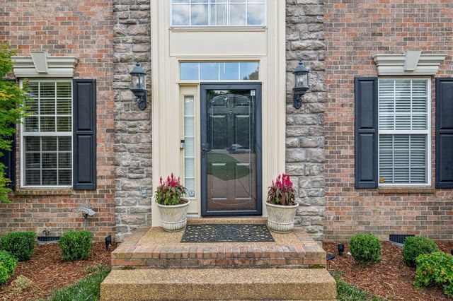 1113B Biltmore Dr, Nashville, TN 37204