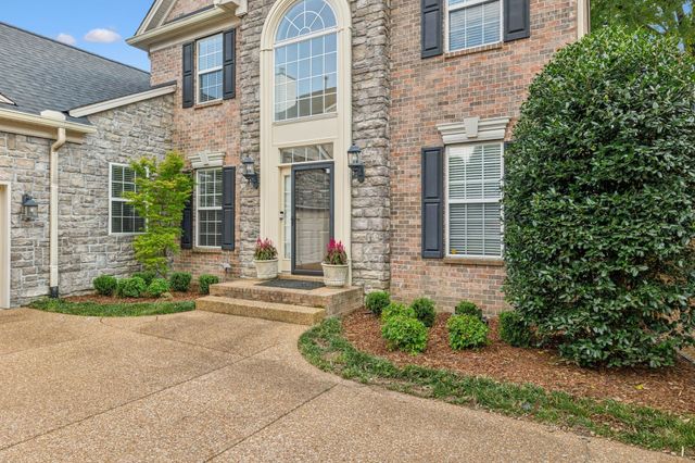 1113B Biltmore Dr, Nashville, TN 37204