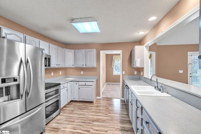 7 Brook Laurel Lane, Taylors, SC 29687