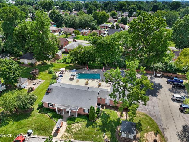 1002 Donard Park Ave, Louisville, KY 40218