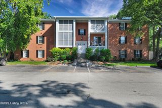1002 Donard Park Ave, Louisville, KY 40218