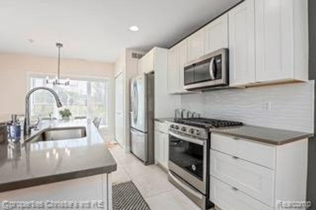 248 Erskine Street, Detroit, MI 48201