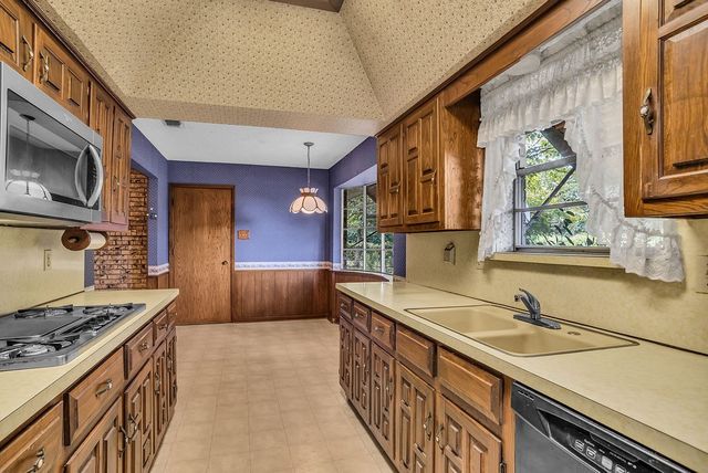 308 E Lanett Drive, Desoto, TX 75115