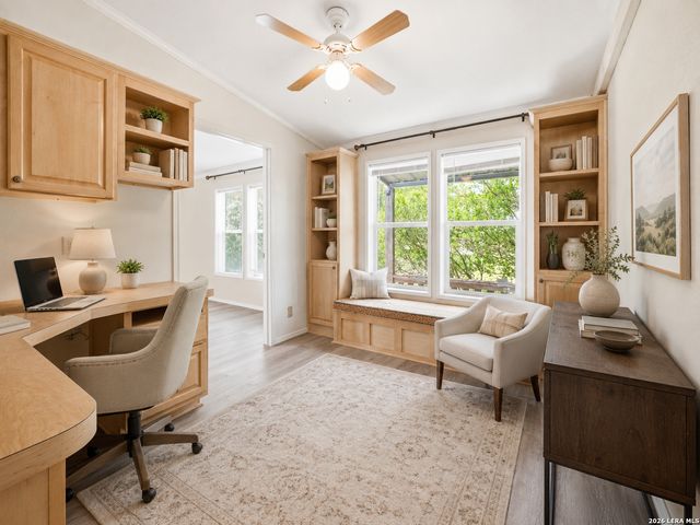 672 CUTTERS TRL, Pipe Creek, TX 78063