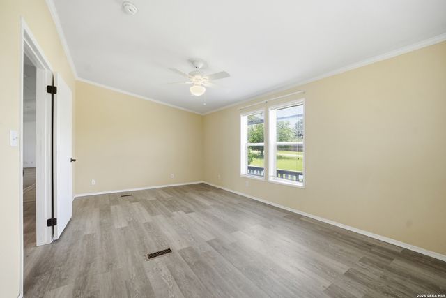 672 CUTTERS TRL, Pipe Creek, TX 78063