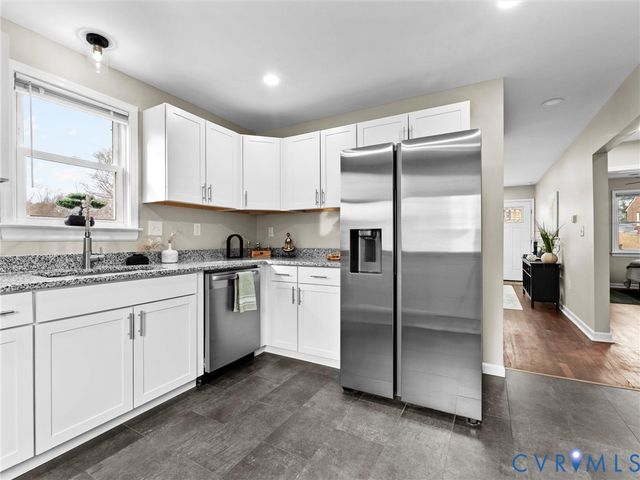 324 St Luke St, Petersburg, VA 23803