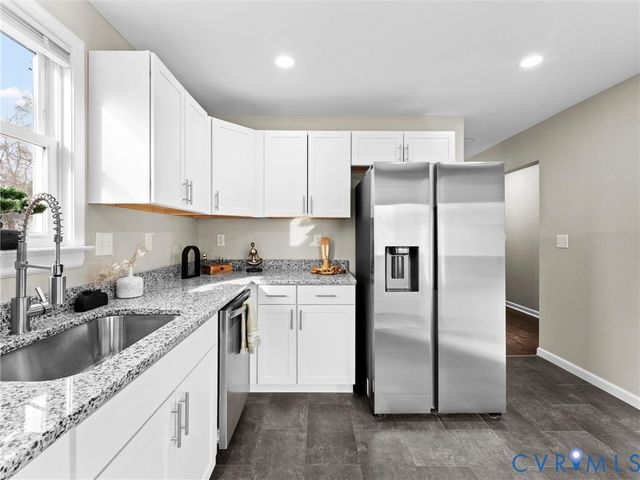 324 St Luke St, Petersburg, VA 23803