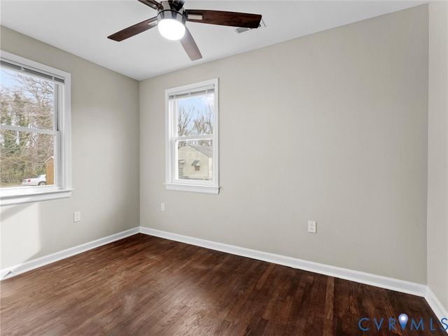 324 St Luke St, Petersburg, VA 23803