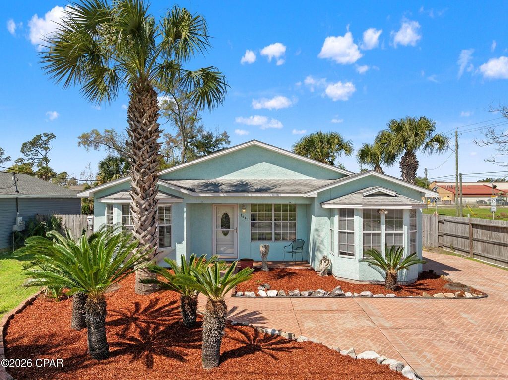 1849 Lake Avenue, Panama City, FL 32405