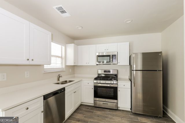 10057 Tara Glynn Drive, Hampton, GA 30228