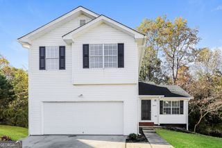 10057 Tara Glynn Drive, Hampton, GA 30228