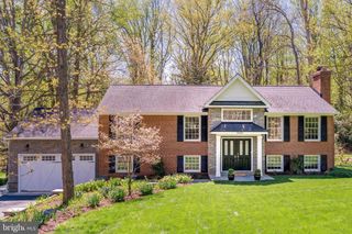 9201 WEANT DR, Great Falls, VA 22066