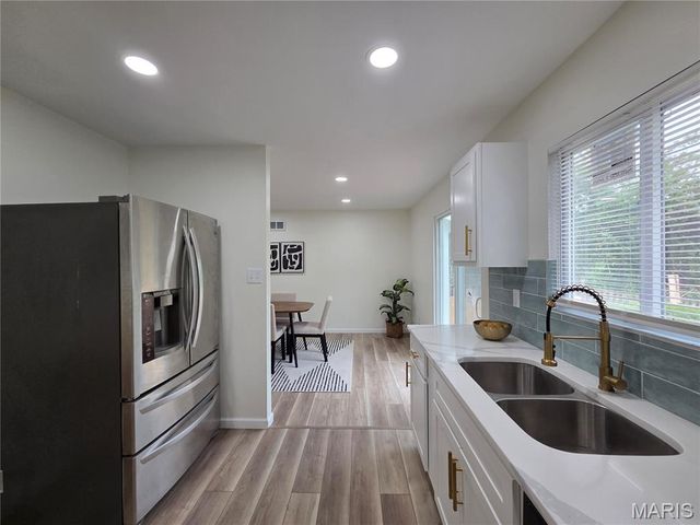 12902 Vista Ridge Lane, St Louis, MO 63138