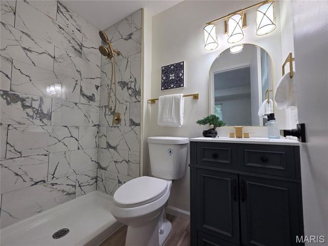 12902 Vista Ridge Lane, St Louis, MO 63138