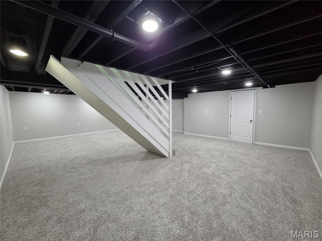 12902 Vista Ridge Lane, St Louis, MO 63138