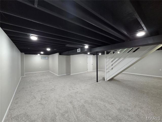 12902 Vista Ridge Lane, St Louis, MO 63138