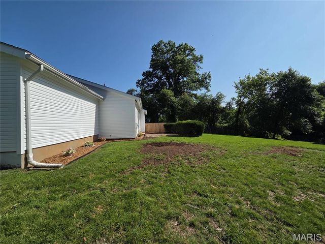 12902 Vista Ridge Lane, St Louis, MO 63138