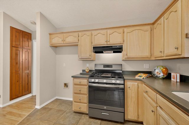 6944 Forest Hills Drive NE, Albuquerque, NM 87109