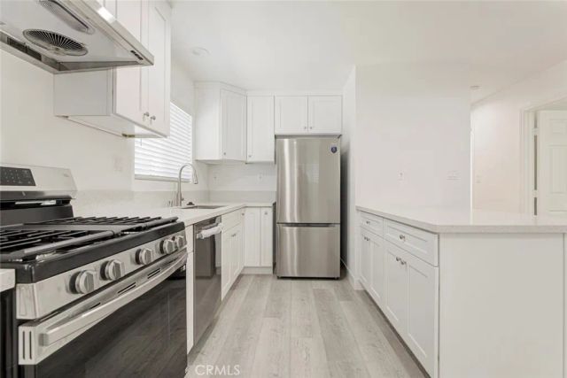 1307 E Acacia, Glendale, CA 91205