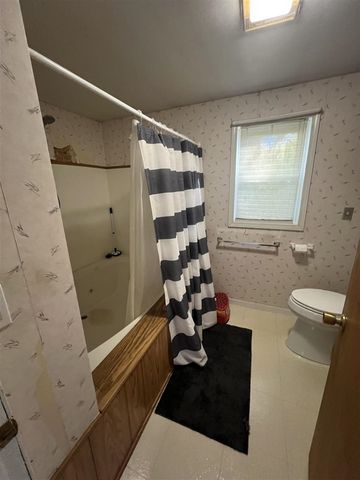 131 E Chicago Road, Coldwater, MI 49036