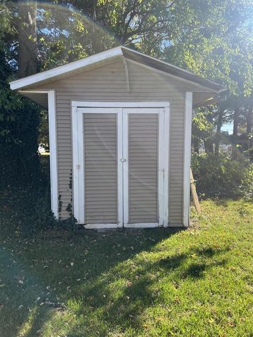 131 E Chicago Road, Coldwater, MI 49036